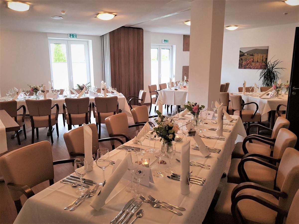 Hotel-Restaurant Pfaelzer Hof Edenkoben Kültér fotó