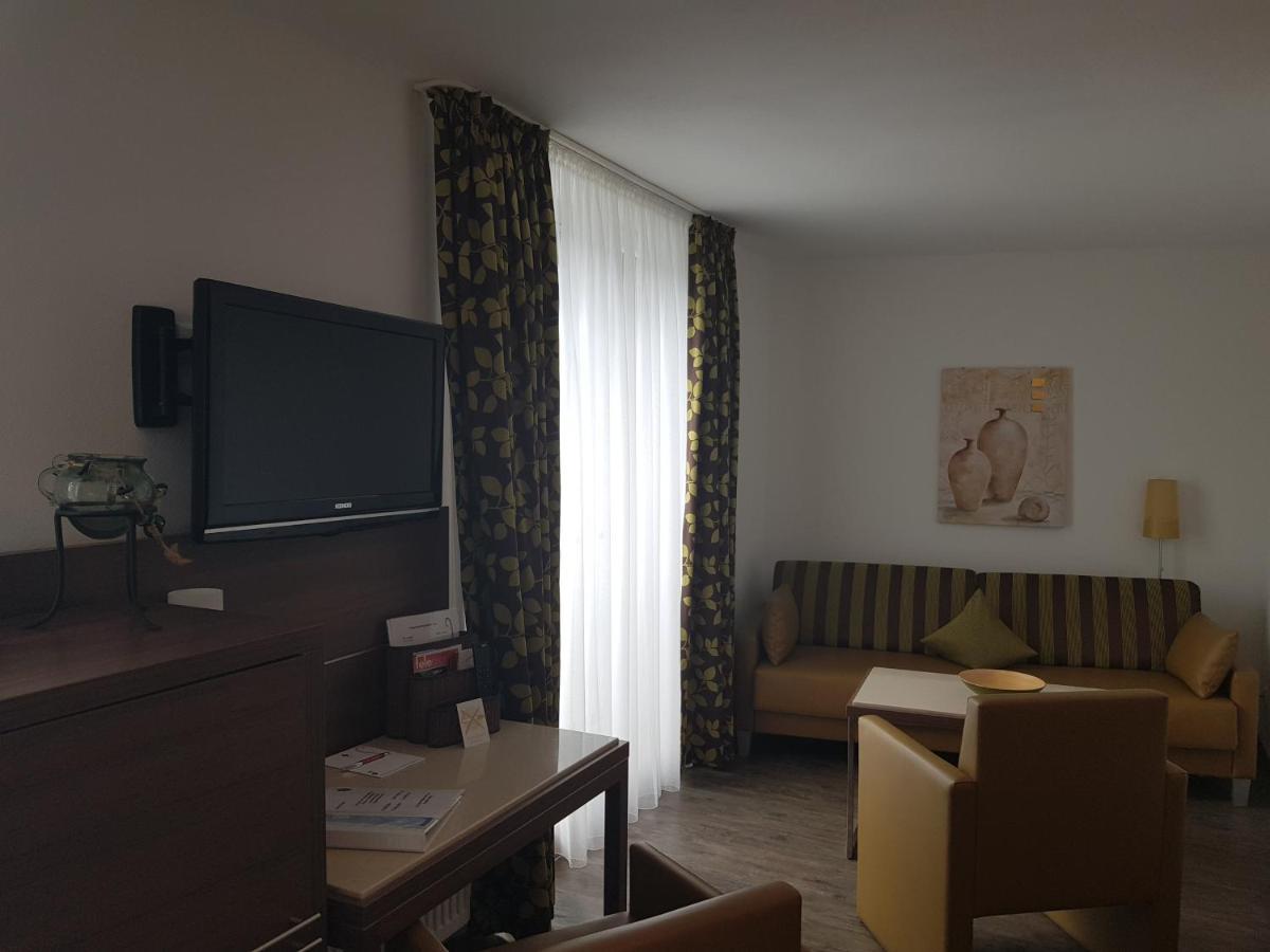 Hotel-Restaurant Pfaelzer Hof Edenkoben Kültér fotó