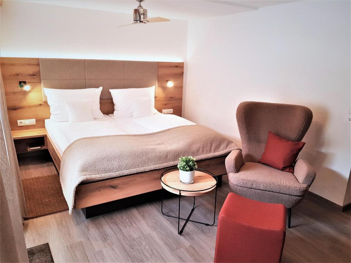 Hotel-Restaurant Pfaelzer Hof Edenkoben Kültér fotó