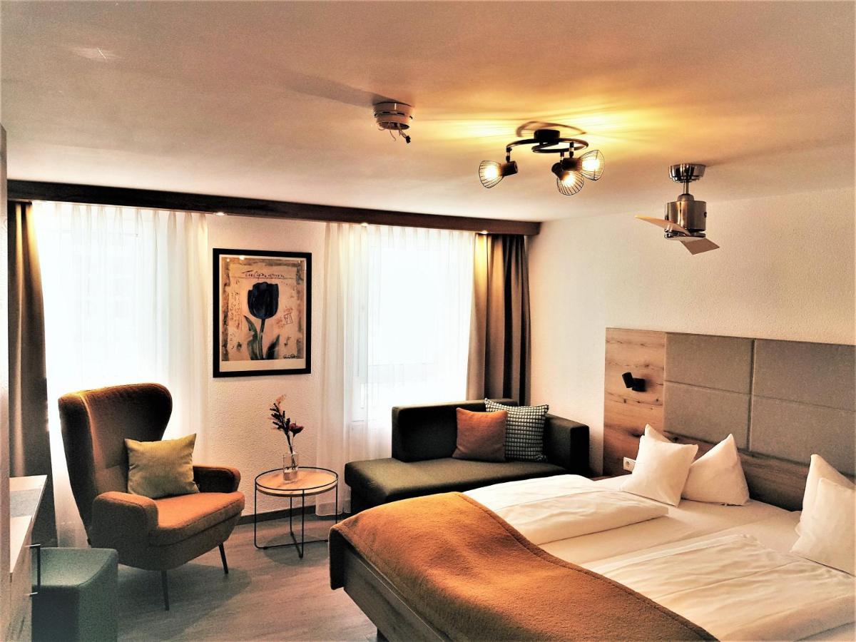 Hotel-Restaurant Pfaelzer Hof Edenkoben Kültér fotó
