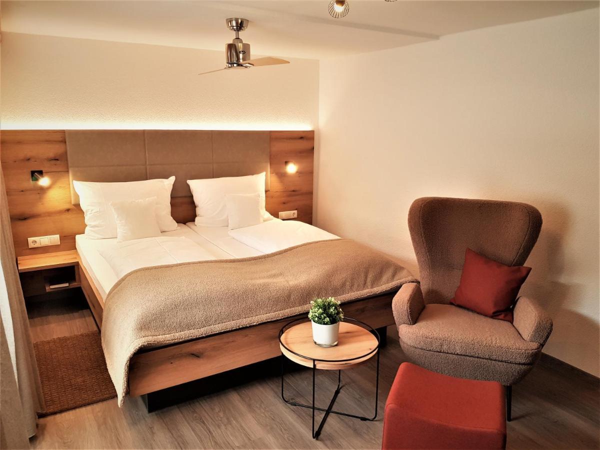 Hotel-Restaurant Pfaelzer Hof Edenkoben Kültér fotó