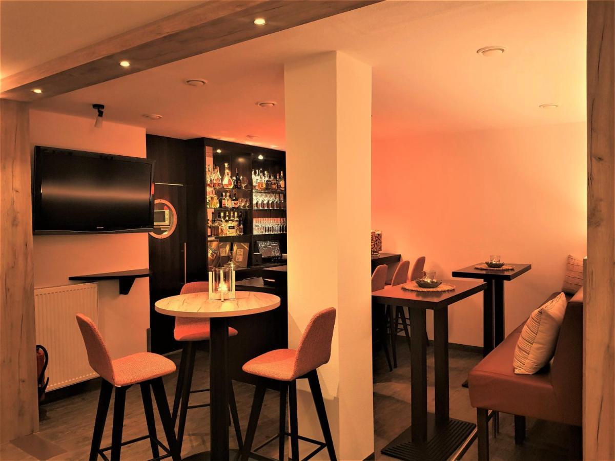 Hotel-Restaurant Pfaelzer Hof Edenkoben Kültér fotó