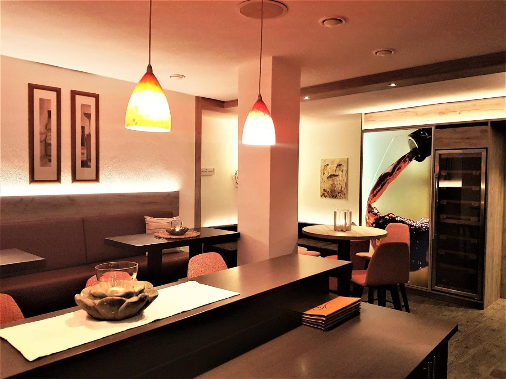Hotel-Restaurant Pfaelzer Hof Edenkoben Kültér fotó