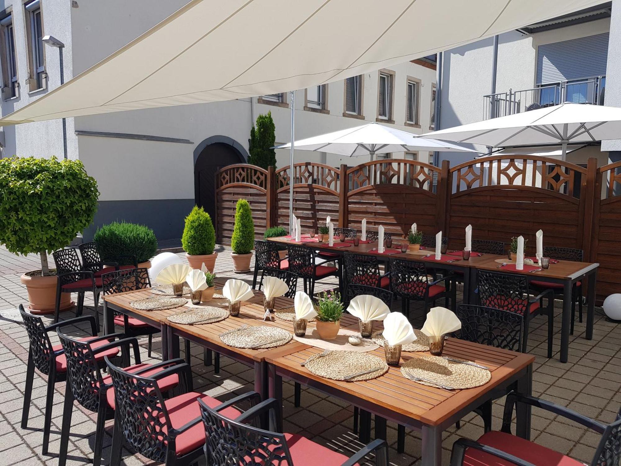 Hotel-Restaurant Pfaelzer Hof Edenkoben Kültér fotó