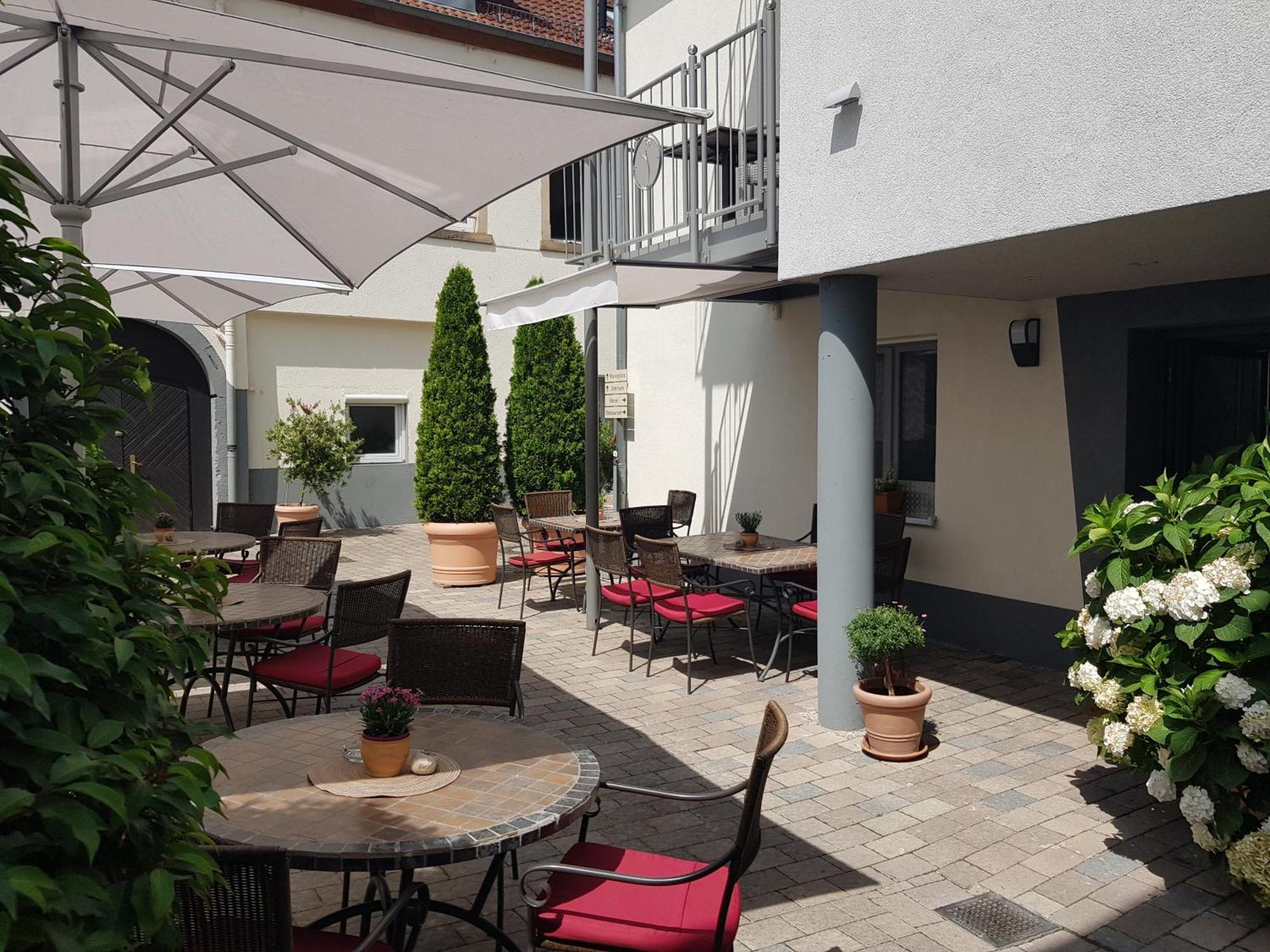 Hotel-Restaurant Pfaelzer Hof Edenkoben Kültér fotó