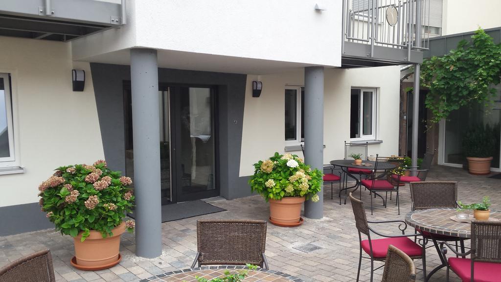 Hotel-Restaurant Pfaelzer Hof Edenkoben Kültér fotó