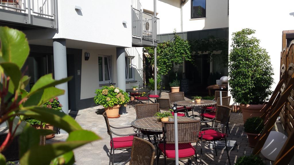 Hotel-Restaurant Pfaelzer Hof Edenkoben Kültér fotó